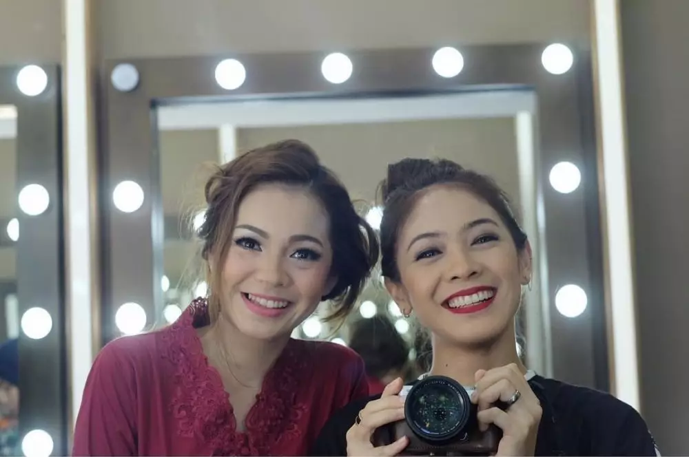 9 pasang seleb cantik ini parasnya mirip Instagram