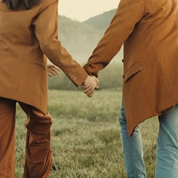 potret mesra bisma dan kekasih instagram