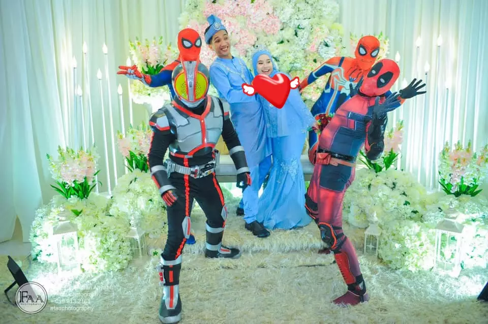 potret pernikahan unik facebook