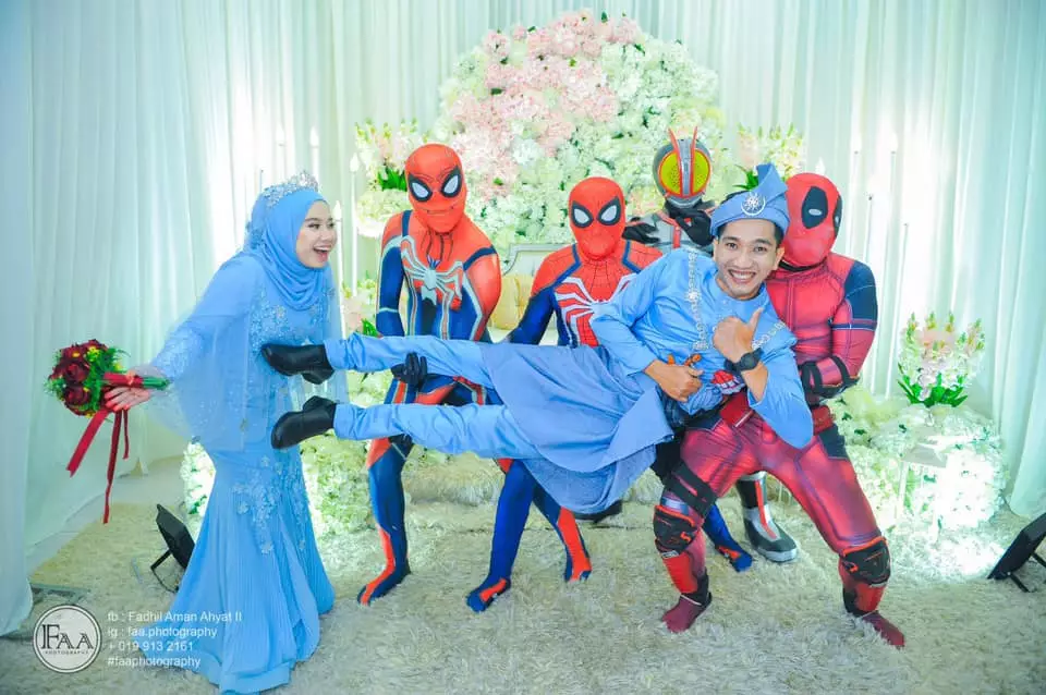 potret pernikahan unik facebook