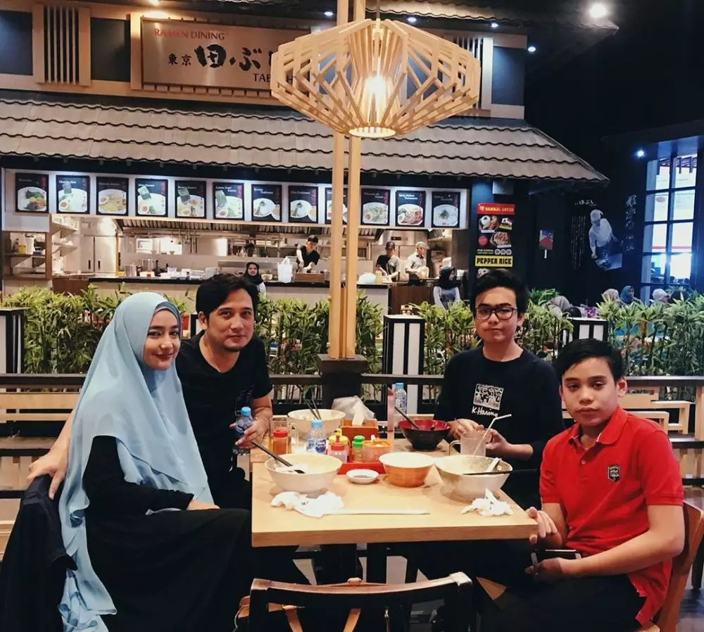 Cindy Fatika Sari dan anak © 2020 brilio.net