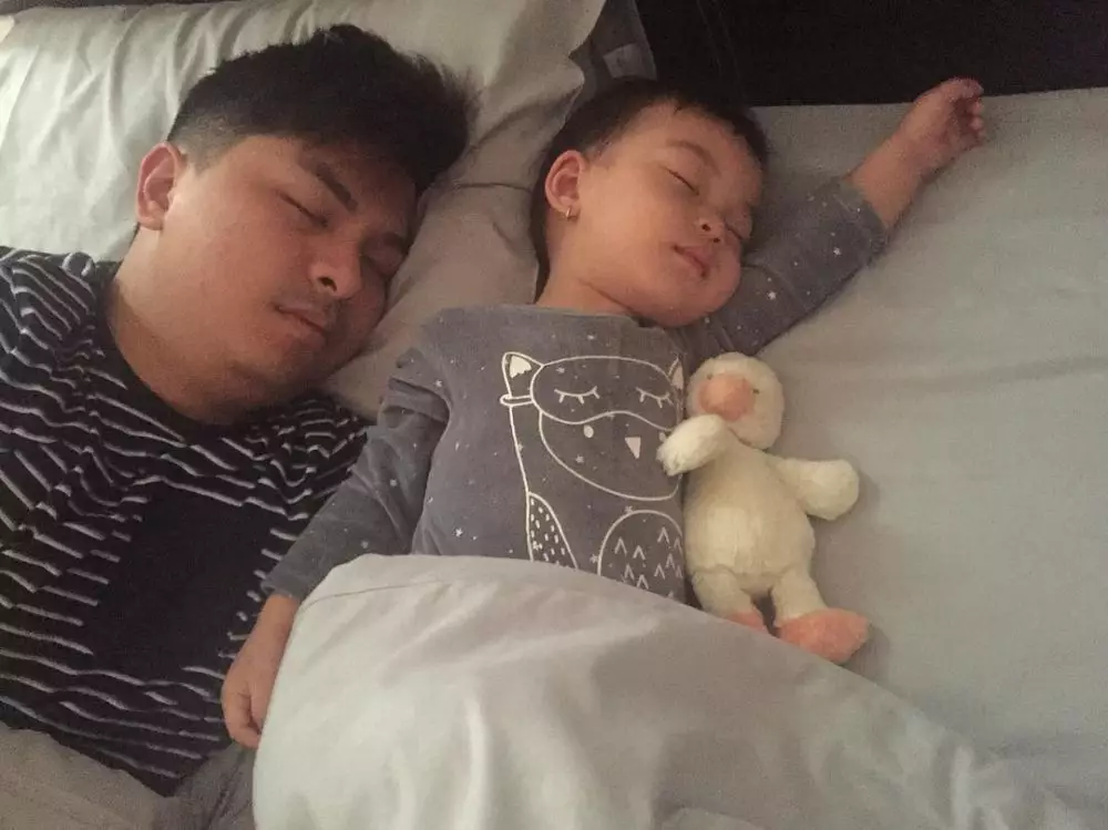 Seleb bagikan foto pasangan tidur © 2020 brilio.net