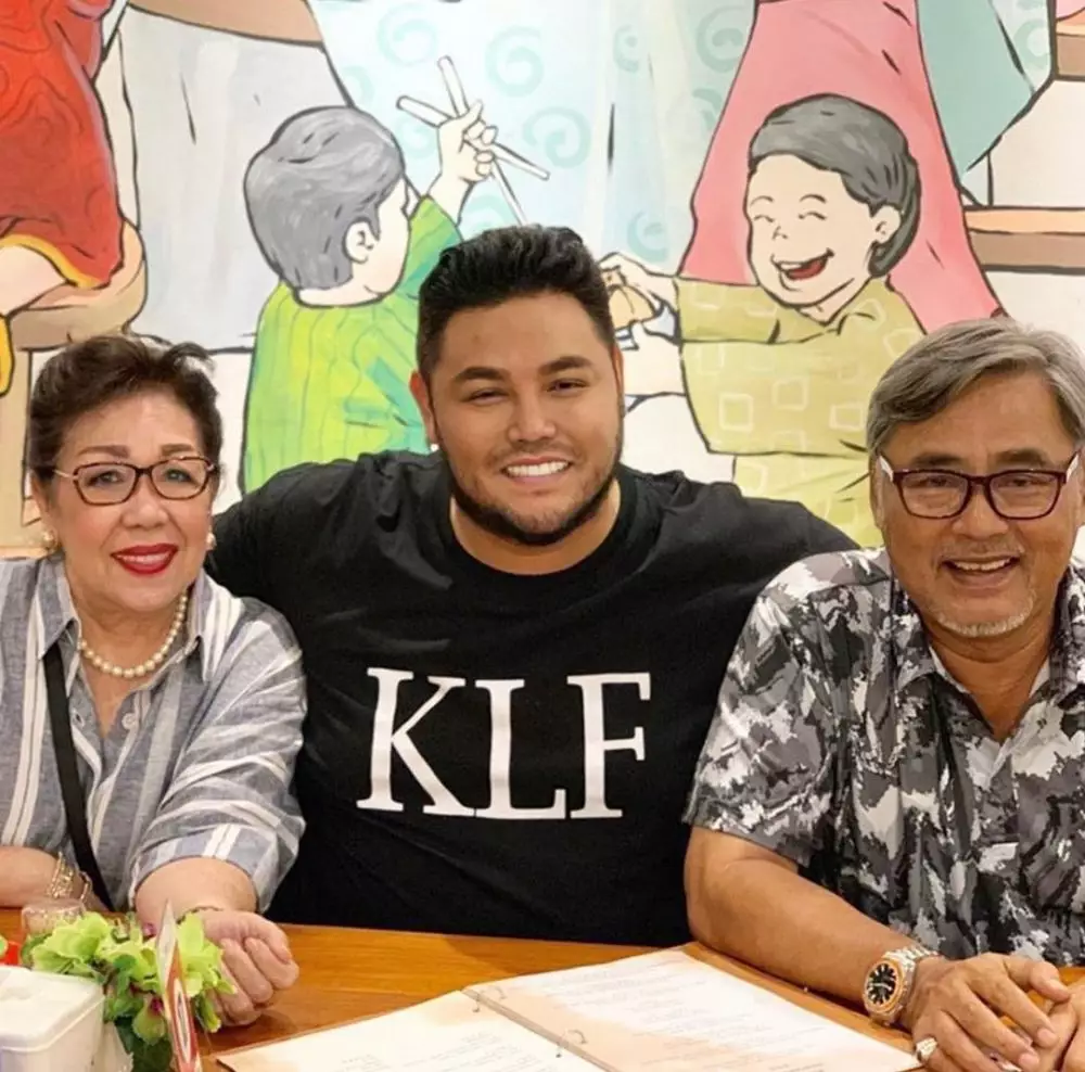 Ivan Gunawan dan keluarga Instagram
