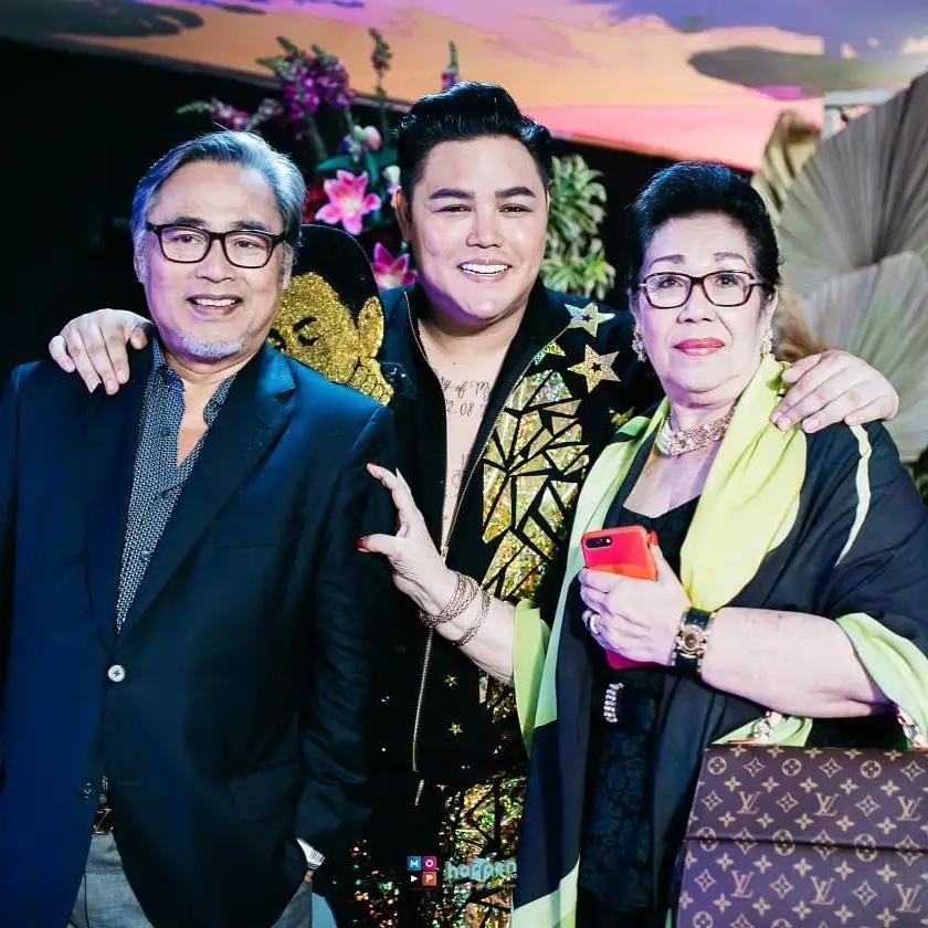 Ivan Gunawan dan keluarga Instagram