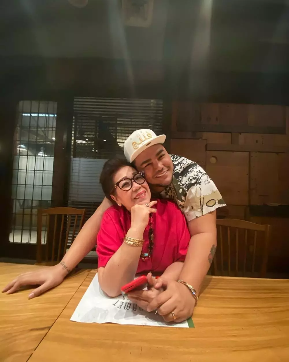 Ivan Gunawan dan keluarga Instagram