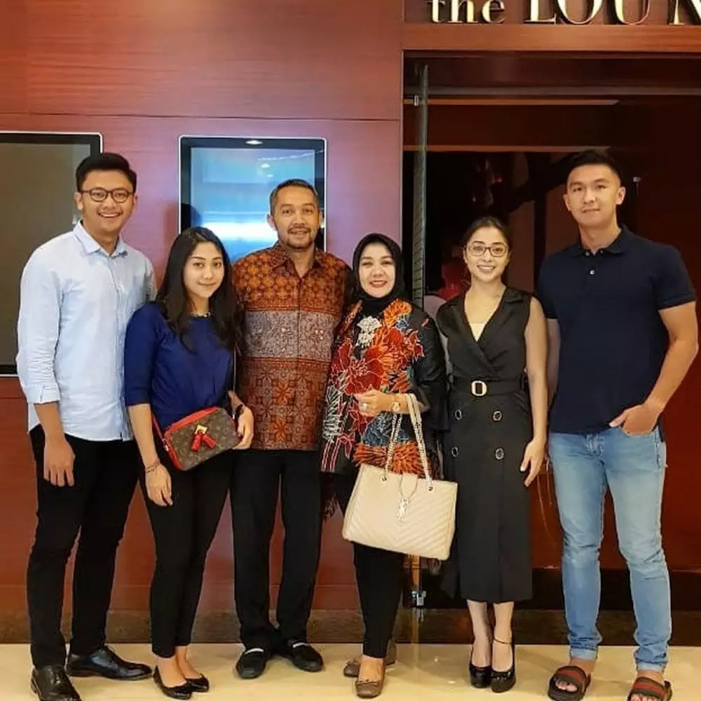 Indra X keluarga Nikita Willy Instagram