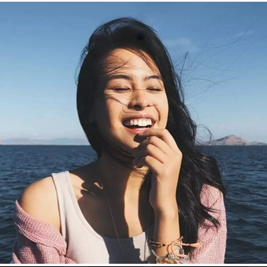 Potret 7 penyanyi Tanah Air tanpa makeup, tetap cantik dan menawan