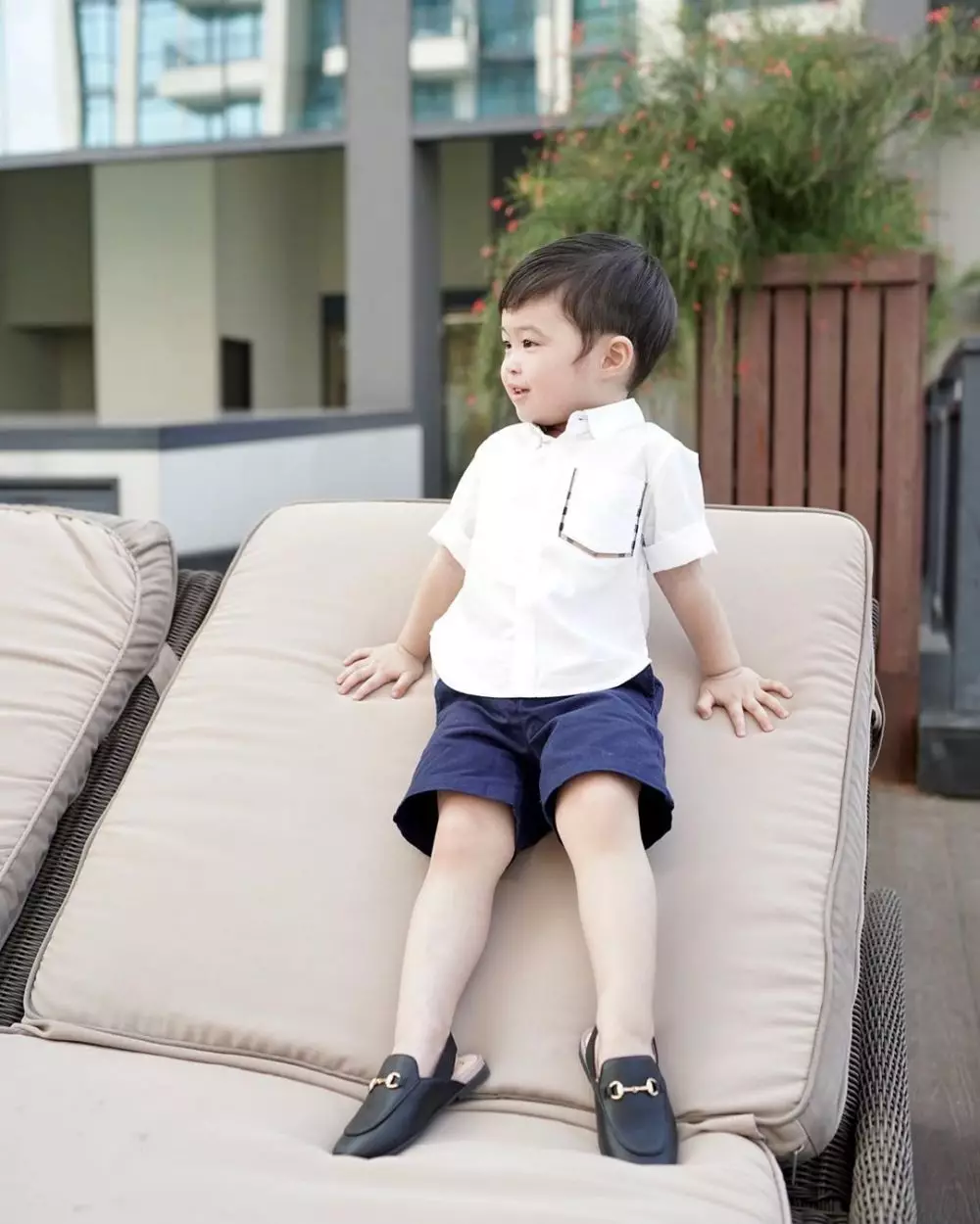 Pose Raphael Moeis  Instagram Pose Raphael Moeis  Instagram