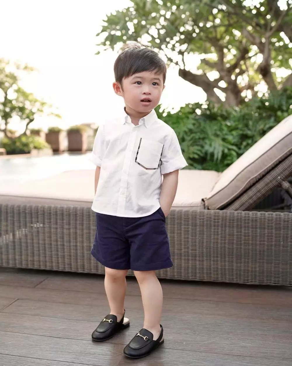 Pose Raphael Moeis  Instagram Pose Raphael Moeis  Instagram