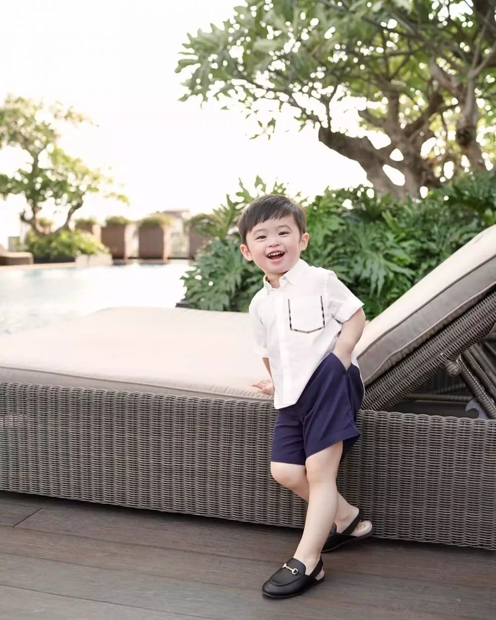 Pose Raphael Moeis  Instagram Pose Raphael Moeis  Instagram