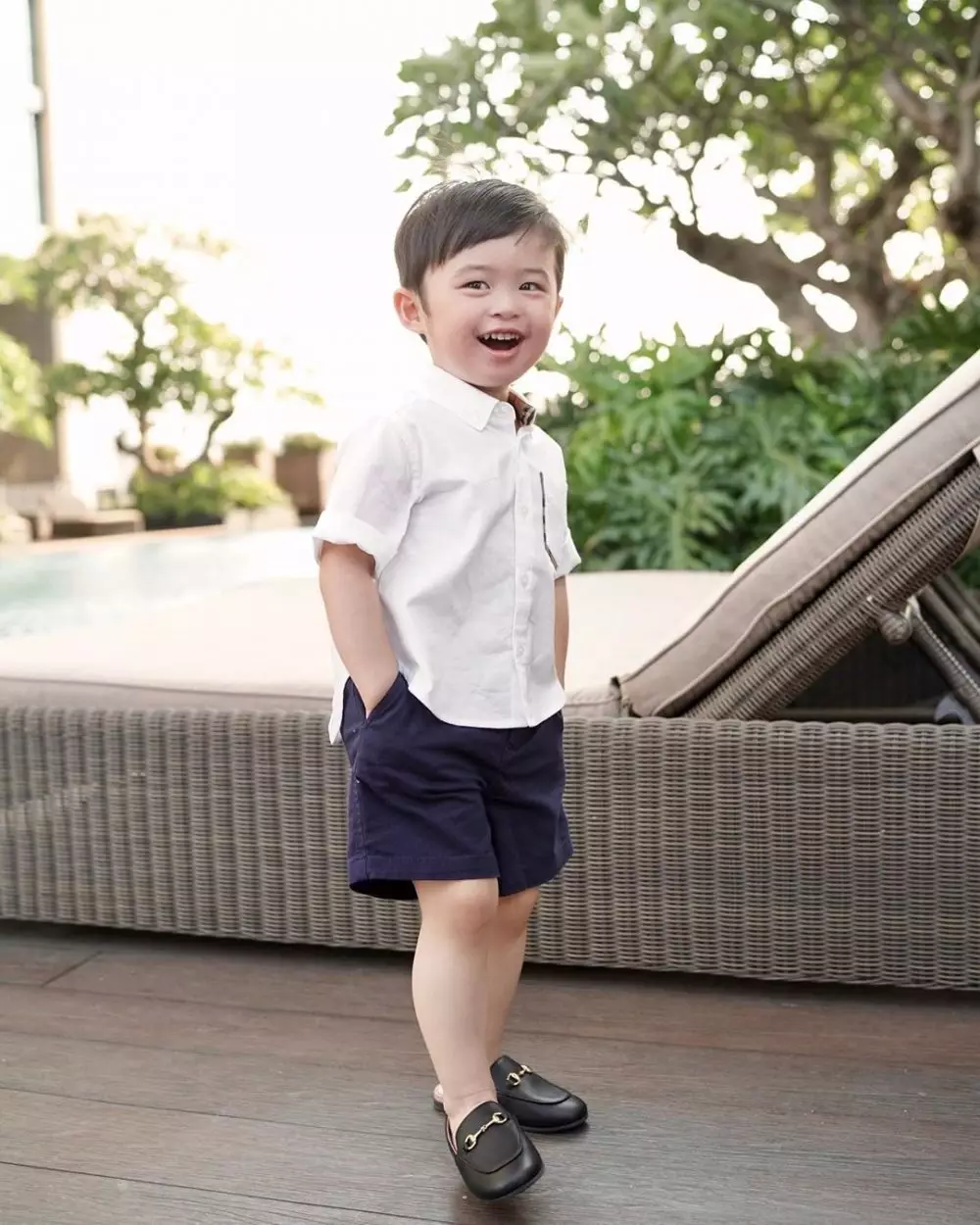 Pose Raphael Moeis  Instagram Pose Raphael Moeis  Instagram