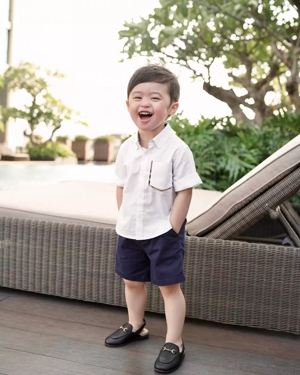 Pose Raphael Moeis  Instagram Pose Raphael Moeis  Instagram