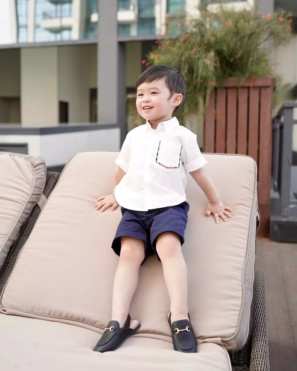 Pose Raphael Moeis  Instagram Pose Raphael Moeis  Instagram