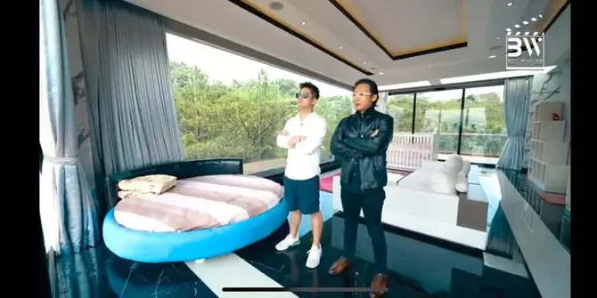 Fransen Susanto jadi petugas kebersihan YouTube/ Boy William