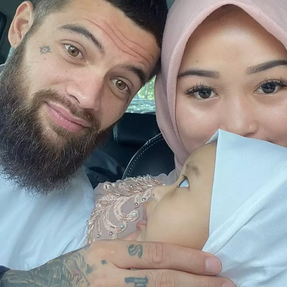 Jarang terekspos, ini 6 potret hangat Diego Michiels dan keluarga