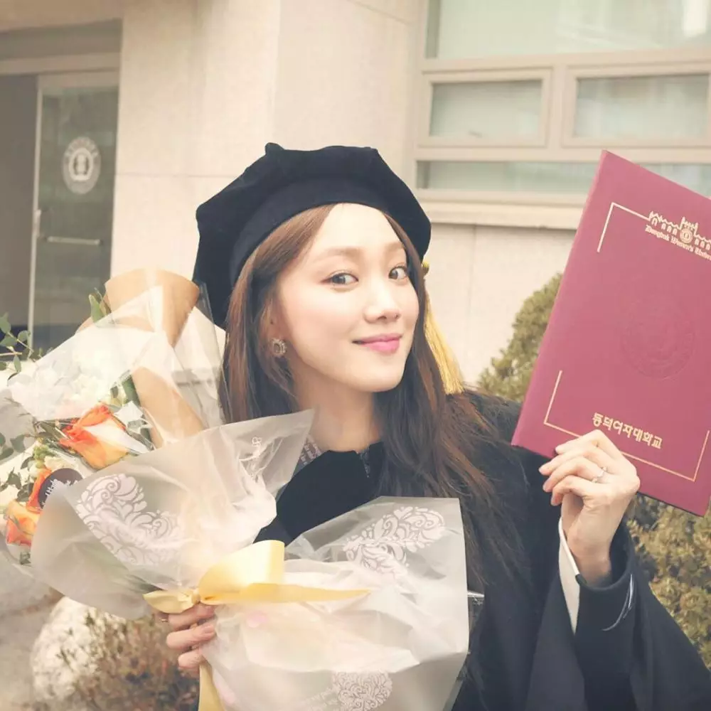 seleb Korea di hari wisudanya Instagram