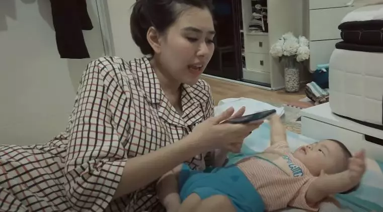 Syahnaz momong anak © 2020 brilio.net