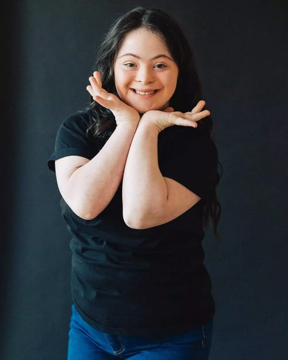 Fakta Ellie Goldstein © 2020 brilio.net Fakta Ellie Goldstein © 2020 brilio.net