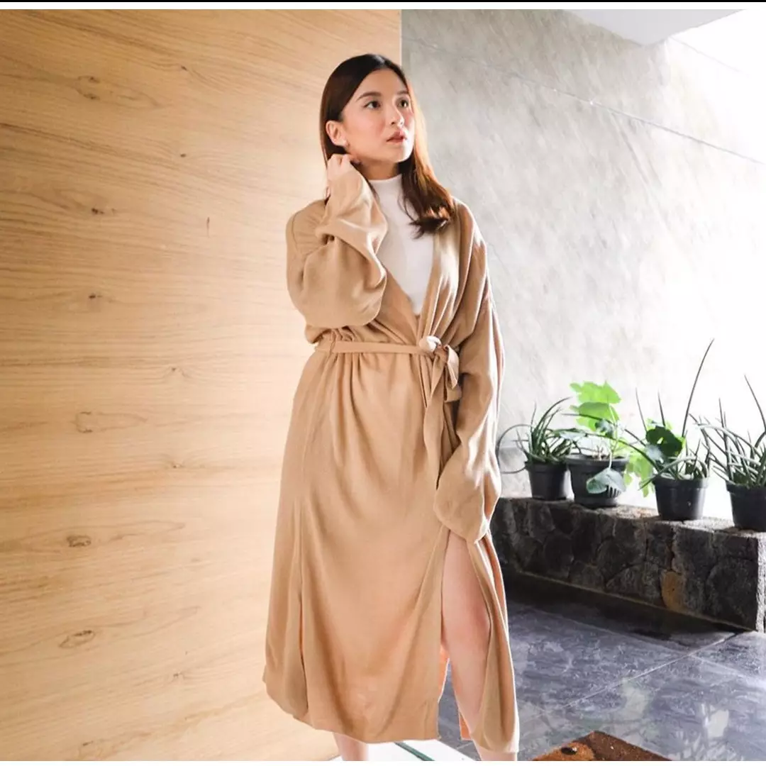 7 Gaya Chelsea Olivia pamer baby bump saat olahraga