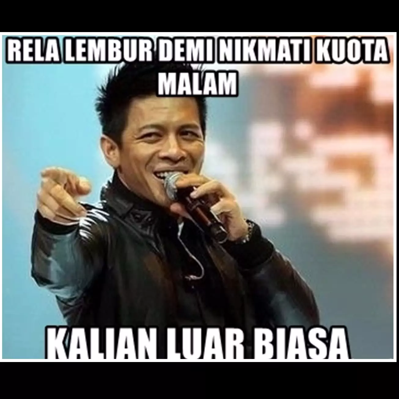 10 Meme nasib pengguna kuota paket malam, bikin senyum meringis