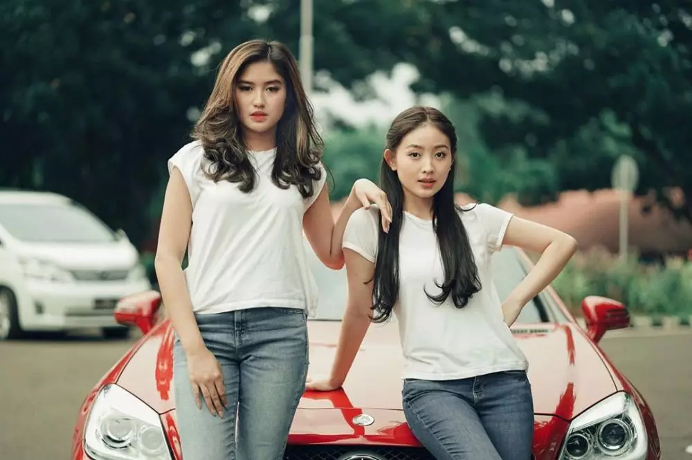 potret persahabatan natasha wilona dan ochi instagram potret persahabatan natasha wilona dan ochi instagram