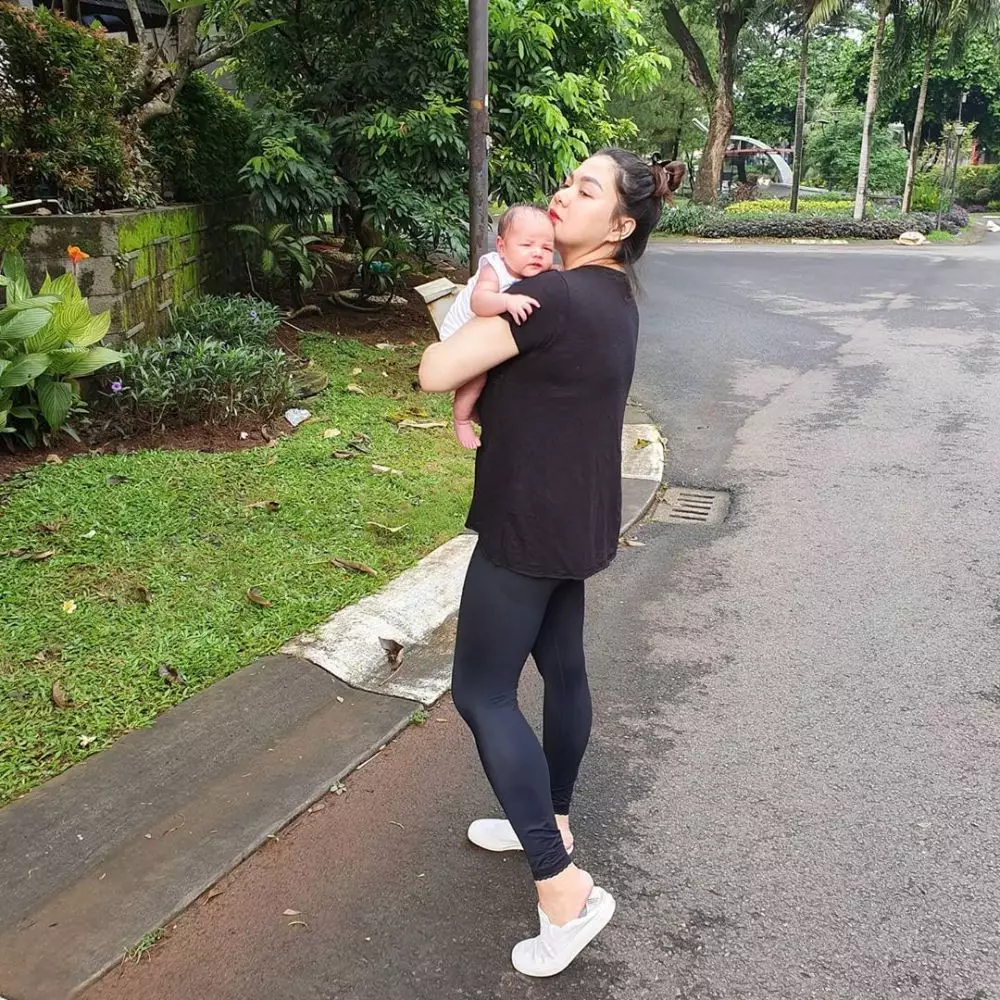 potret terbaru vicky shu semakin langsing instagram potret terbaru vicky shu semakin langsing instagram