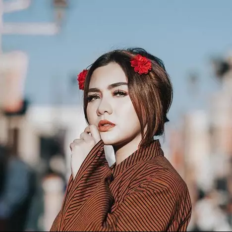 10 Potret terbaru Vicky Shu setelah diet, berat badan turun 18 kg