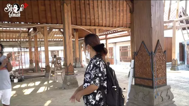 penampakan pendopo soimah YouTube penampakan pendopo soimah YouTube