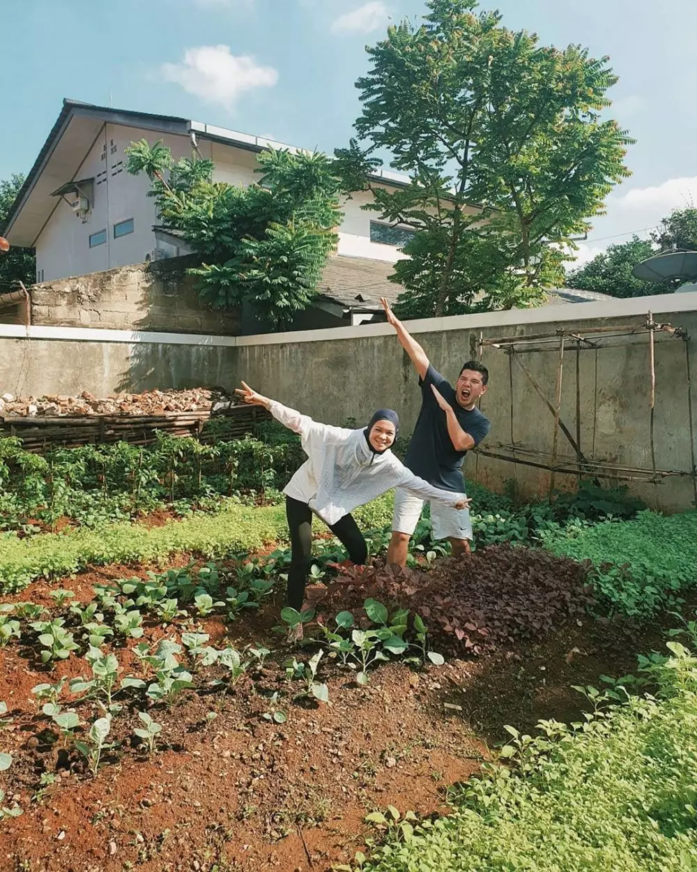 seleb berkebun dengan suami instagram seleb berkebun dengan suami instagram