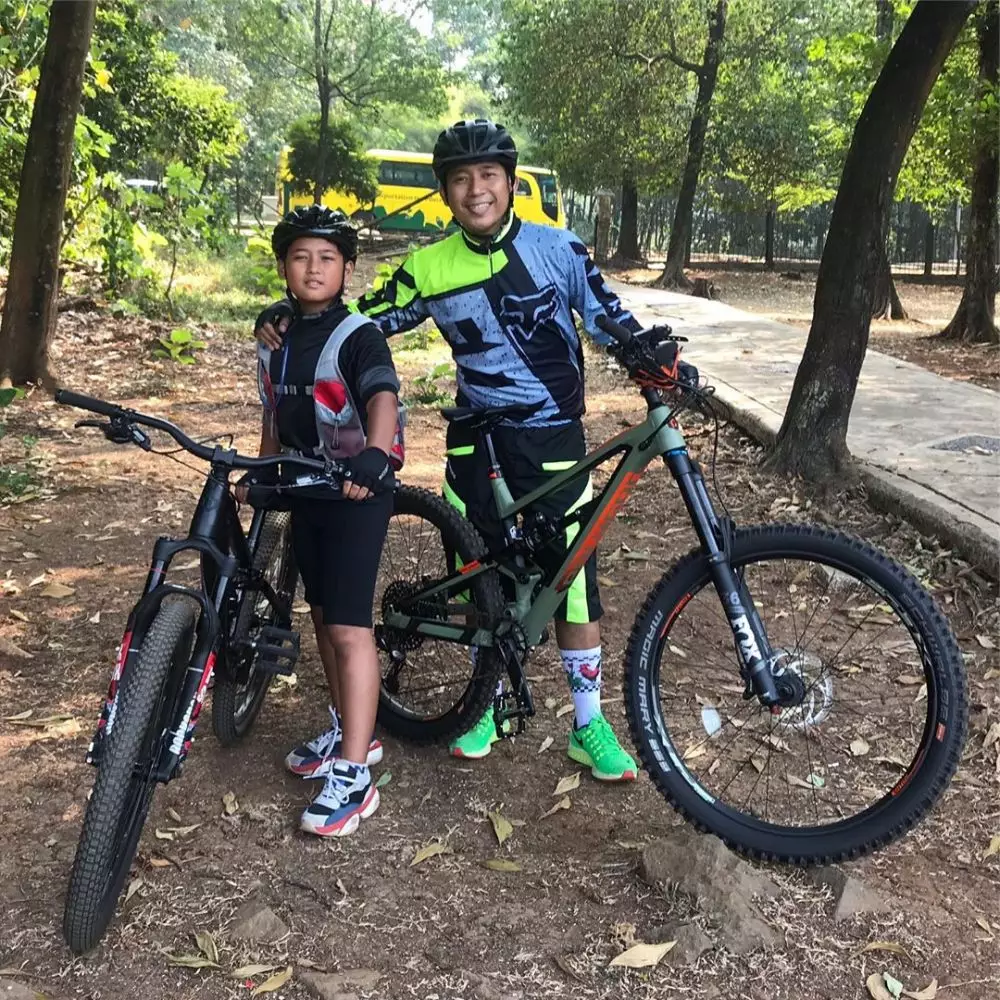 Koleksi 4 sepeda Denny Cagur  Instagram  Koleksi 4 sepeda Denny Cagur  Instagram