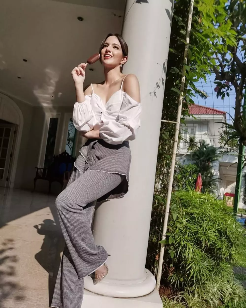 Uang bulanan seleb  © 2020 brilio.net