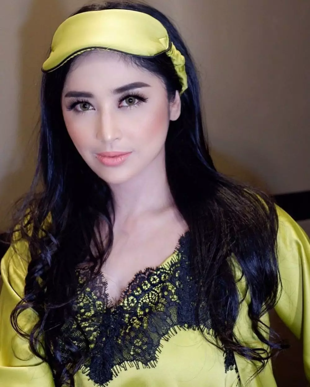 Uang bulanan seleb  © 2020 brilio.net