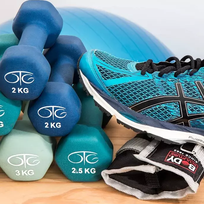 Olahraga kardio vs angkat beban, bisa turunkan berat badan?