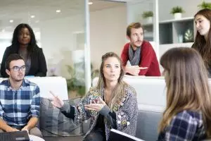 4 Zodiak ini rentan jadi korban pemecatan perusahaan, duh