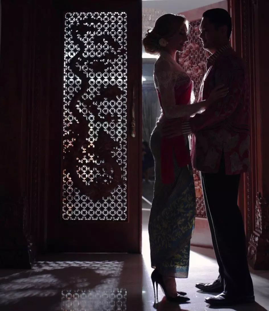 istri Panji Trihatmodjo kebaya Instagram