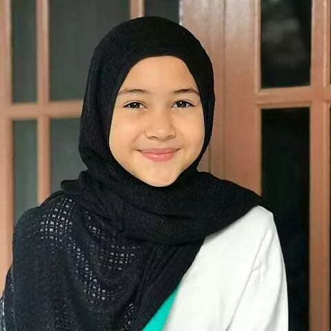 Potret Sandrinna saat SD © 2020 brilio.net Potret Sandrinna saat SD © 2020 brilio.net