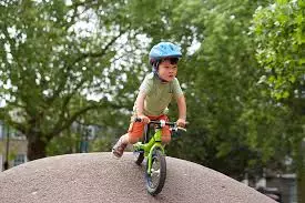 Harga sepeda anak tanpa pedal © 2020 brilio.net