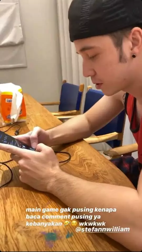 Stefan main TikTok instagram