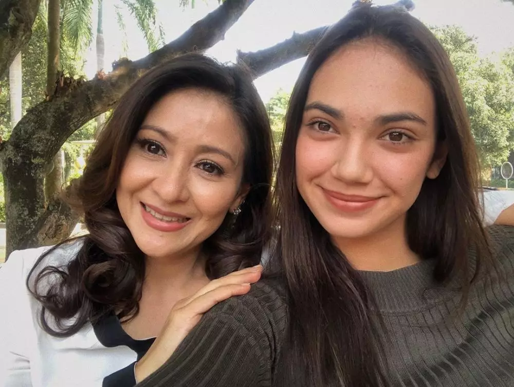 Cinta dan Wening instagram Cinta dan Wening instagram