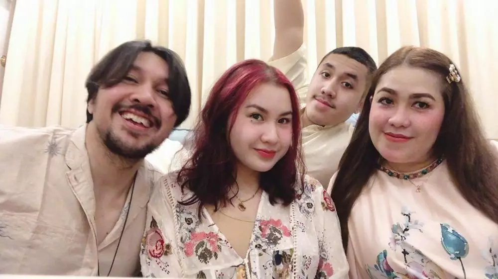 David Naif dan putrinya Instagram