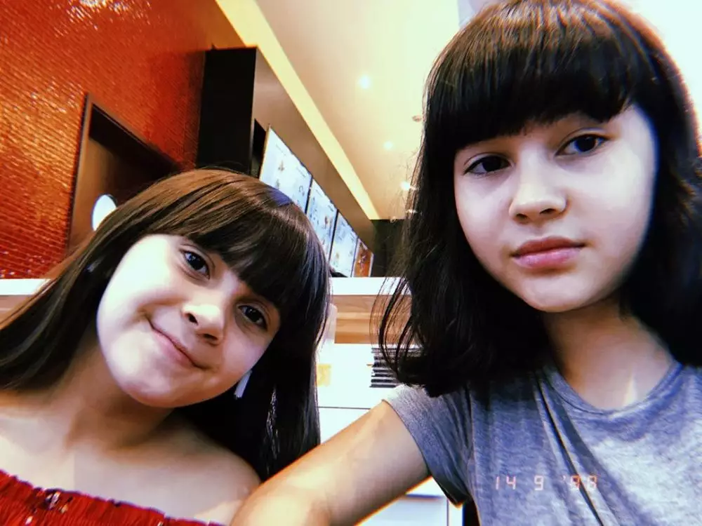 potret sandrinna michelle dan adik instagram