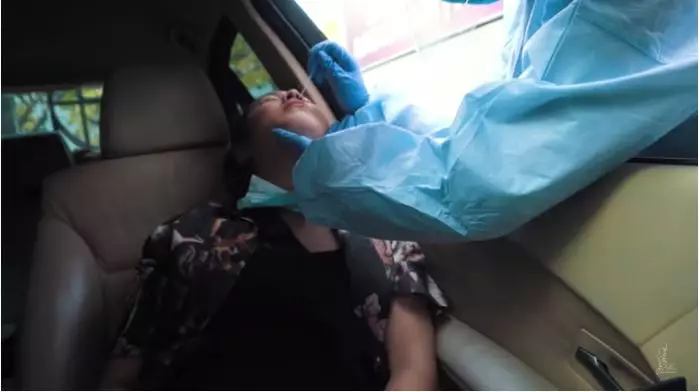 Lahiran istri marcell darwin © 2020 brilio.net Lahiran istri marcell darwin © 2020 brilio.net