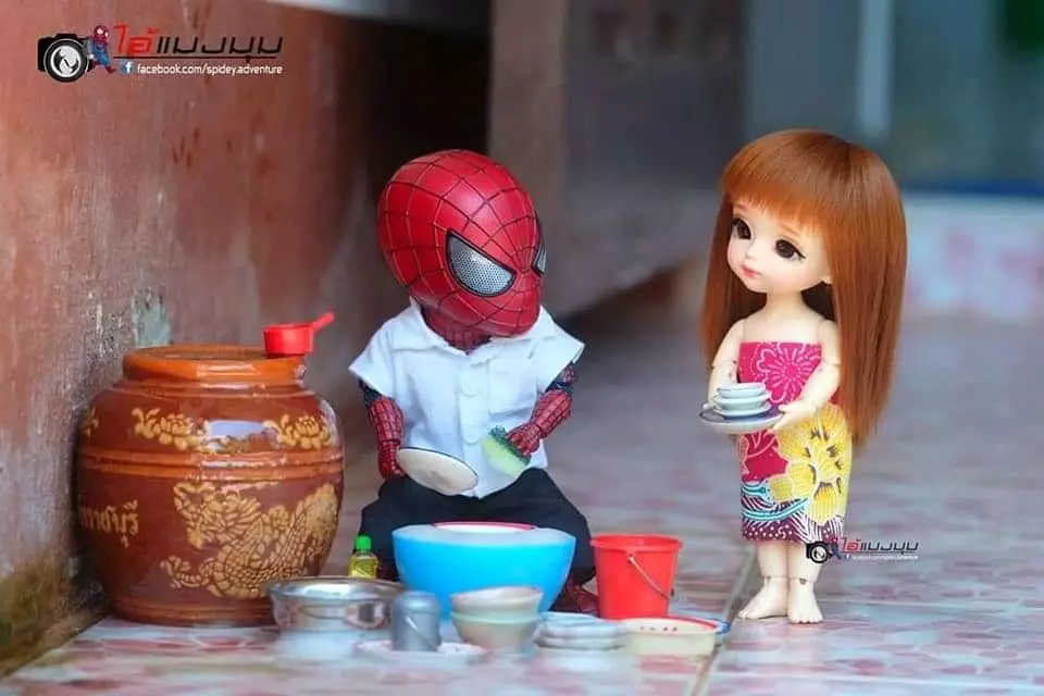Spider-Man jadi bapak rumah tangga Facebook Spider-Man jadi bapak rumah tangga Facebook