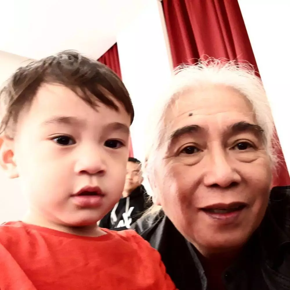 anak seleb mirip kakek-nenek berbagai sumber