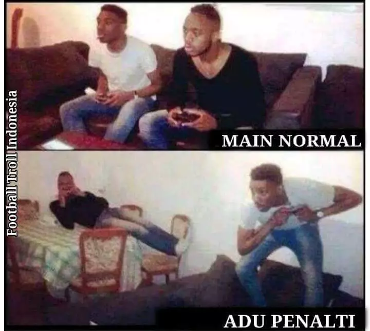 Meme main sepakbola PS Berbagai sumber