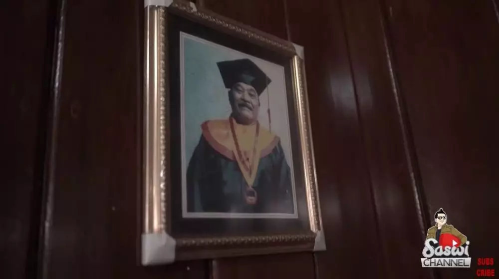 potret rumah Haji Bolot YouTube