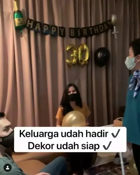 Momen Tasya Kamila beri kejutan © 2020 brilio.net Momen Tasya Kamila beri kejutan © 2020 brilio.net