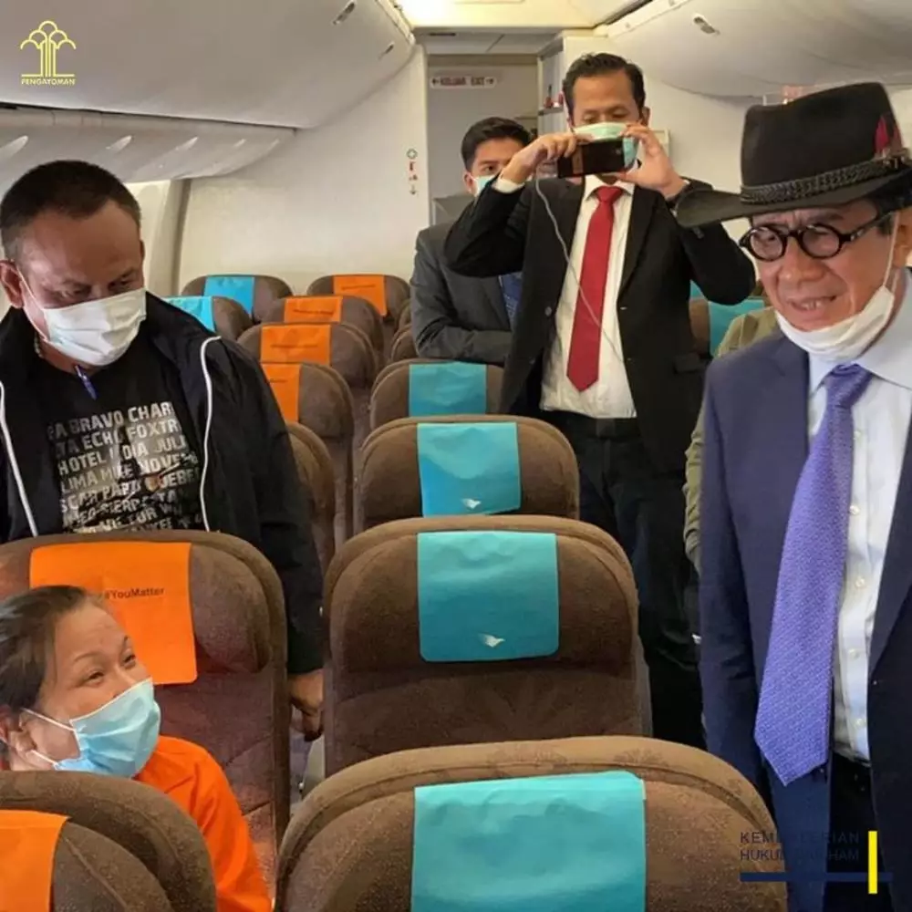 Maria Pauline Lumowa diekstradisi Berbagai Sumber