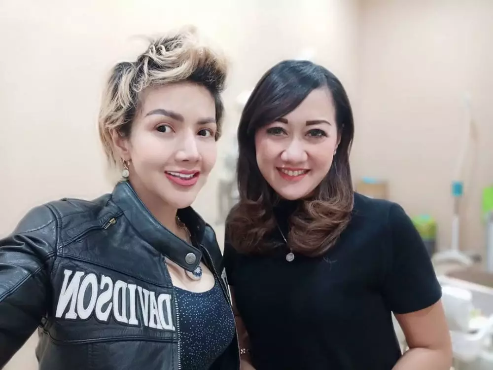 Barbie tanpa wig instagram  Barbie tanpa wig instagram