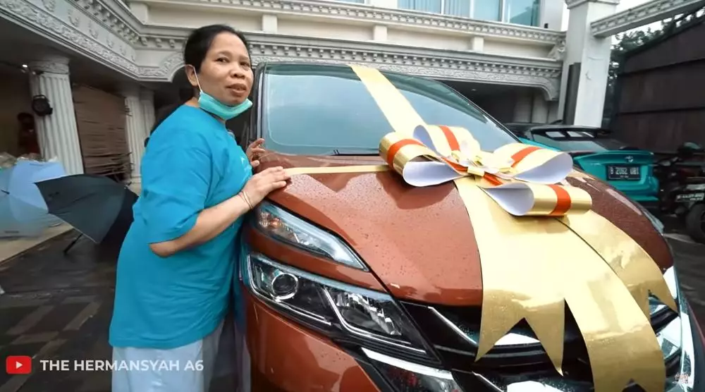 Ashanty mobil pengasuh instagram  Ashanty mobil pengasuh instagram